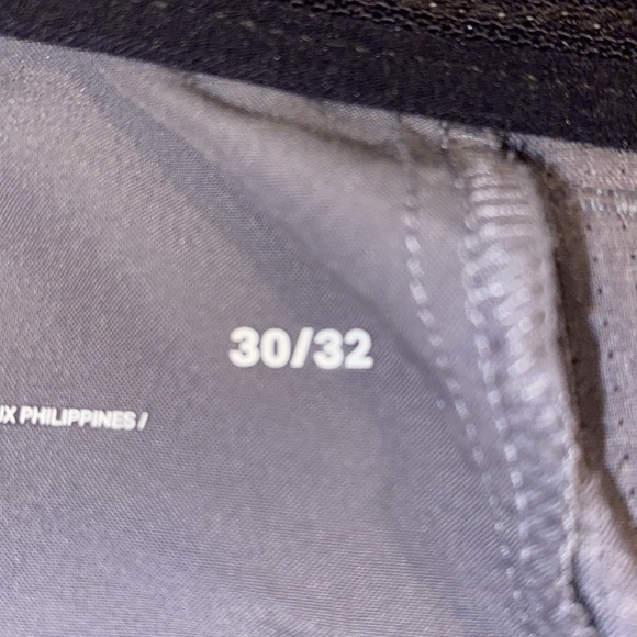 Under Armour Gray Golf Pants - Picture 3 of 3